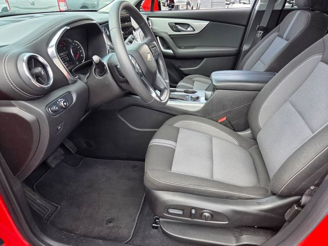 Used 2025 Chevrolet Blazer LT w/ Driver Confidence Package image 10