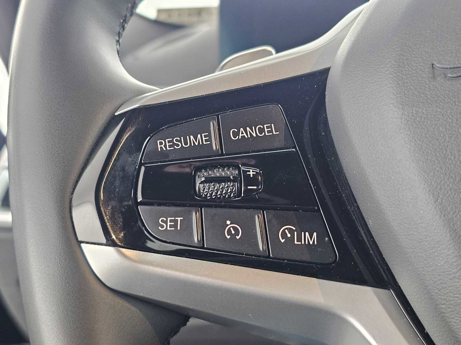 Used 2025 BMW 430i Coupe w/ Premium Package image 25