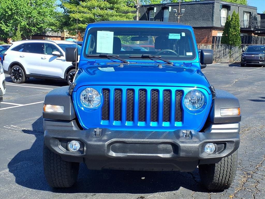 Used 2022 Jeep Wrangler Sport AWD/4WD image 19