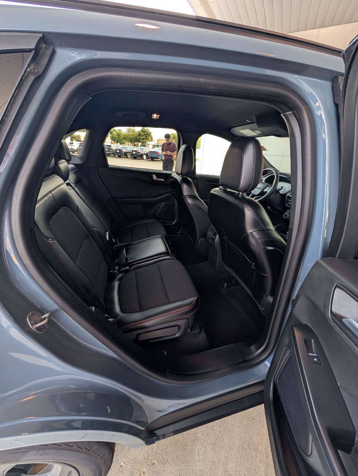 Used 2024 Ford Escape ST-Line FWD image 9