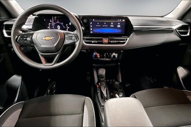 Used 2024 Chevrolet TrailBlazer LS w/ LS Convenience Package image 8