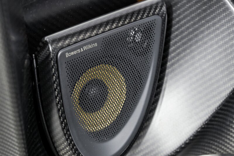 Used 2019 McLaren Senna RWD image 25