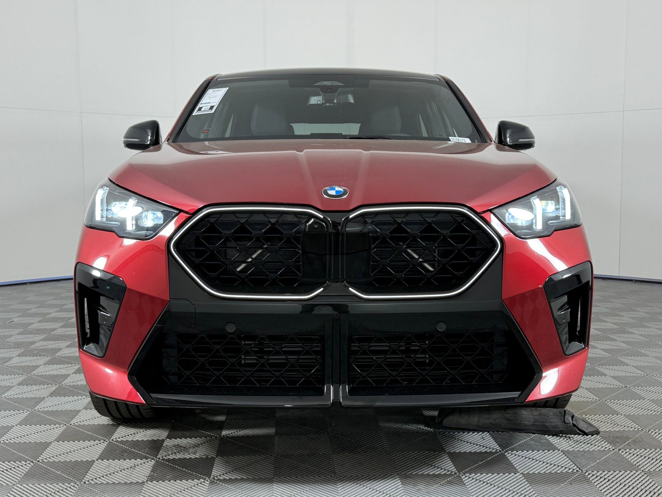 Used 2025 BMW X2 xDrive28i w/ Premium Package image 6