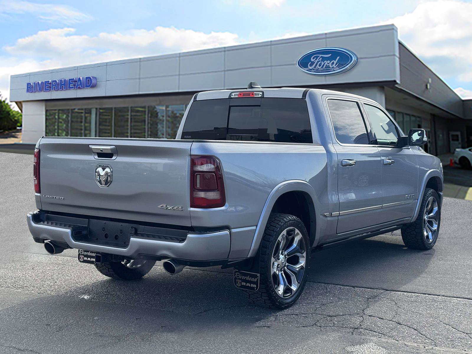 Used 2020 RAM 1500 Limited image 11