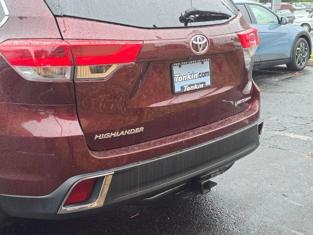 Used 2017 Toyota Highlander Limited Platinum AWD/4WD image 13