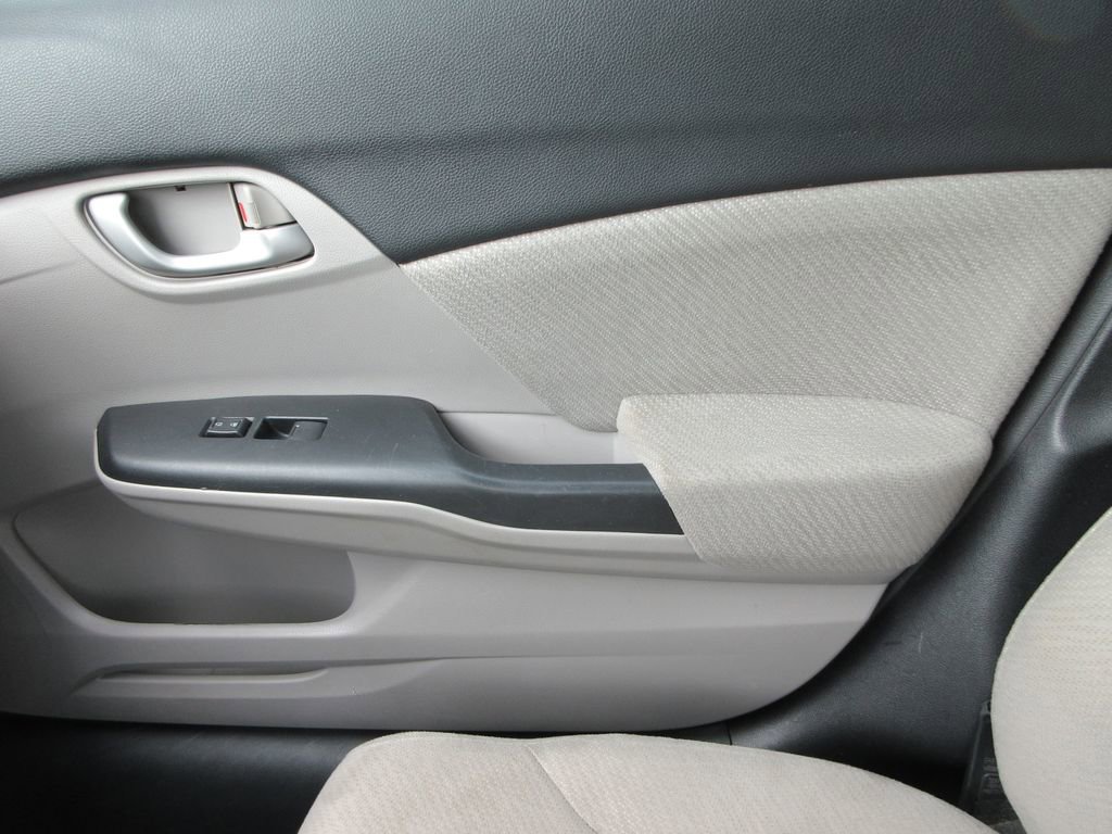 Used 2013 Honda Civic LX image 29