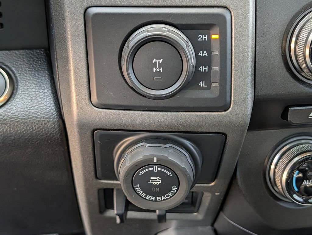 Used 2018 Ford F150 Raptor w/ Equipment Group 802A Luxury image 19