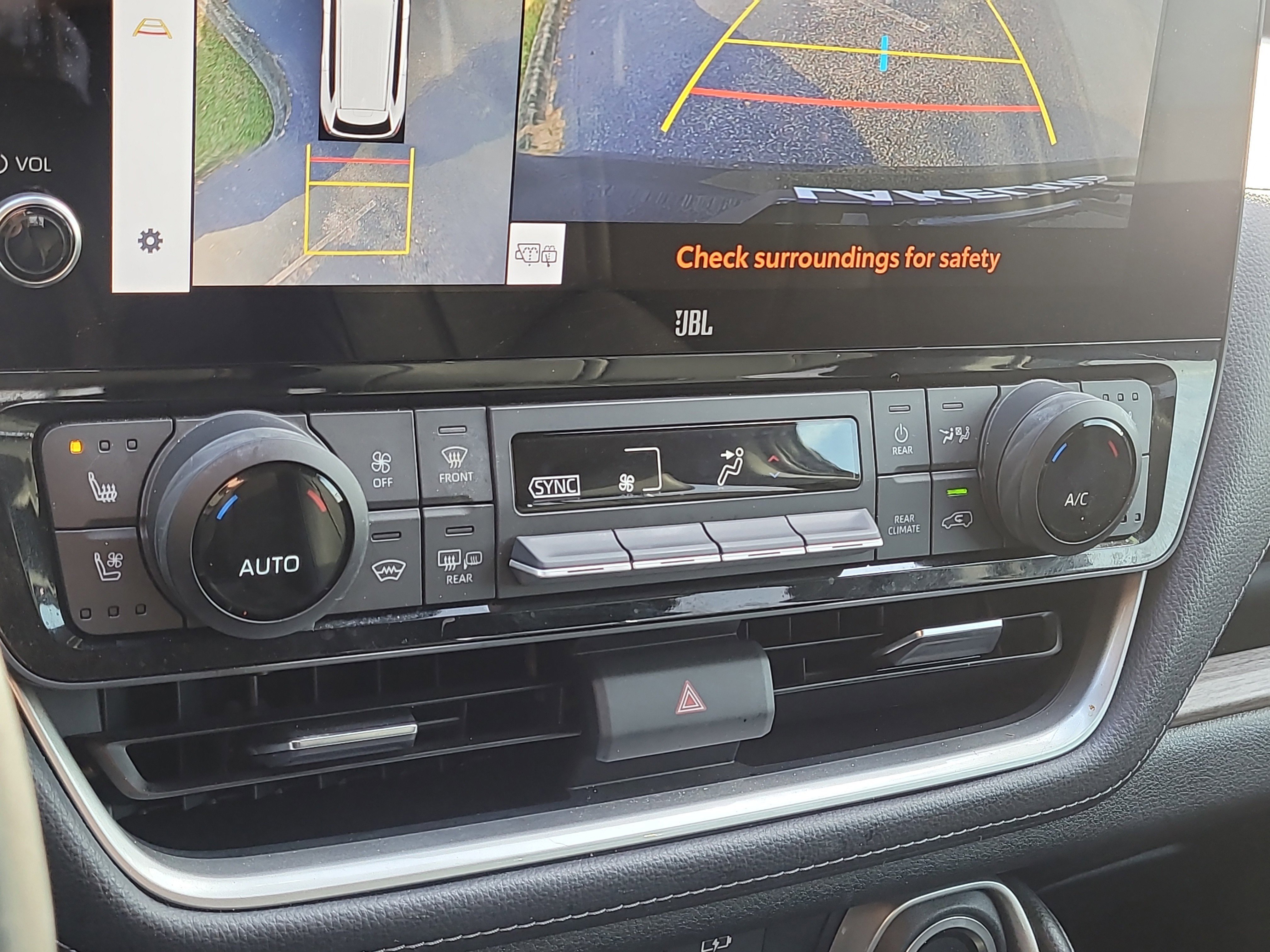 Used 2024 Toyota Grand Highlander Limited image 29