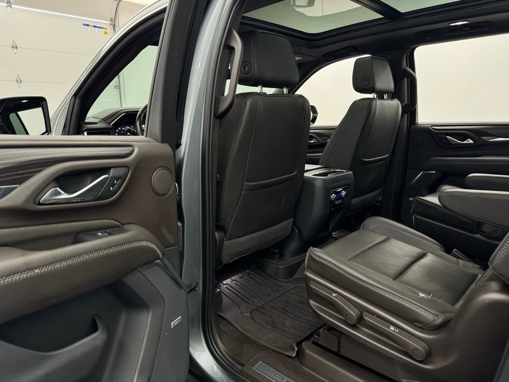 Used 2022 GMC Yukon XL Denali image 47