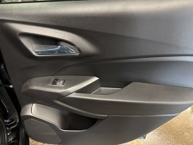 New 2026 Chevrolet Trax LT w/ Driver Confidence Package FWD image 24