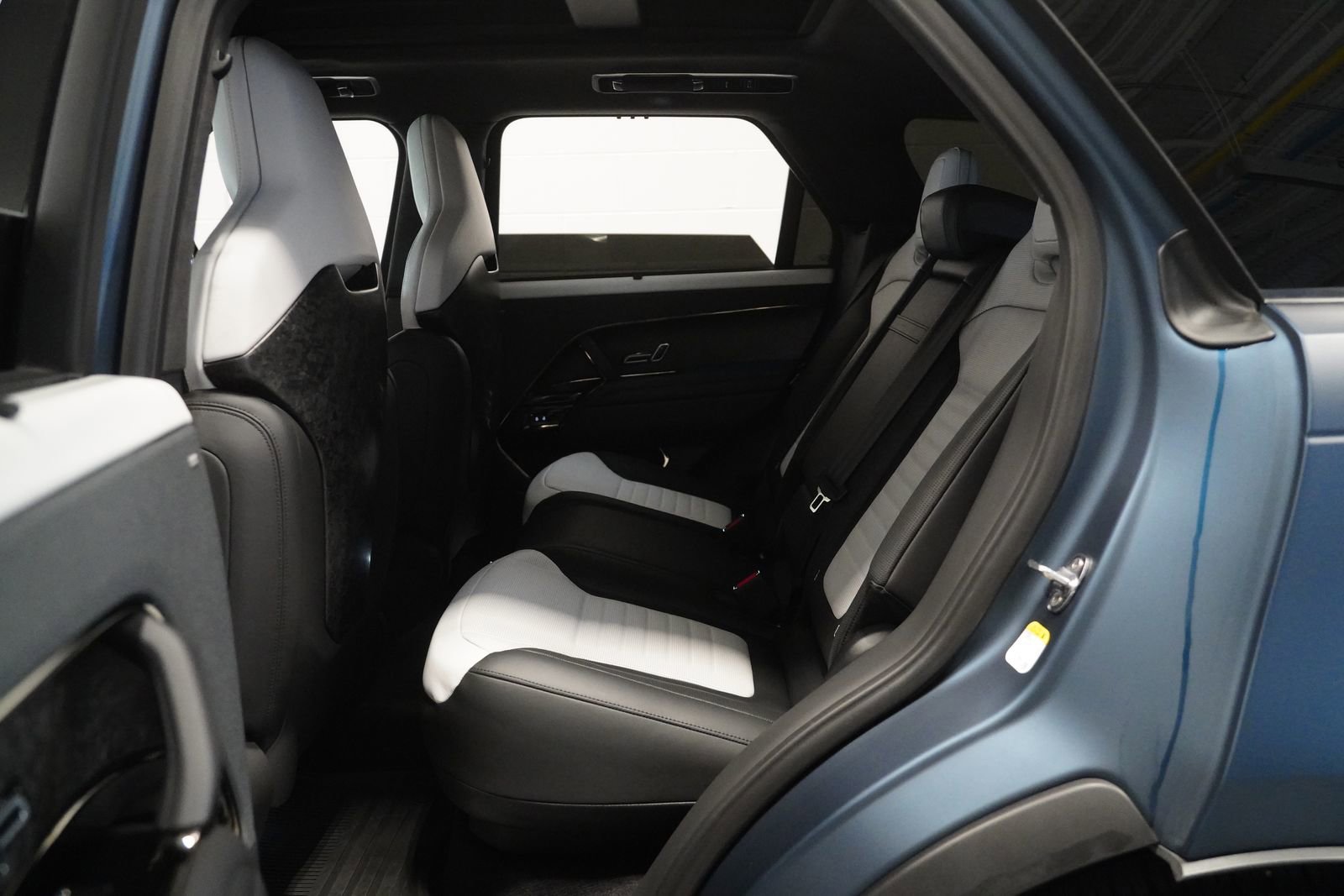 Used 2025 Land Rover Range Rover Sport SV Edition Two image 16