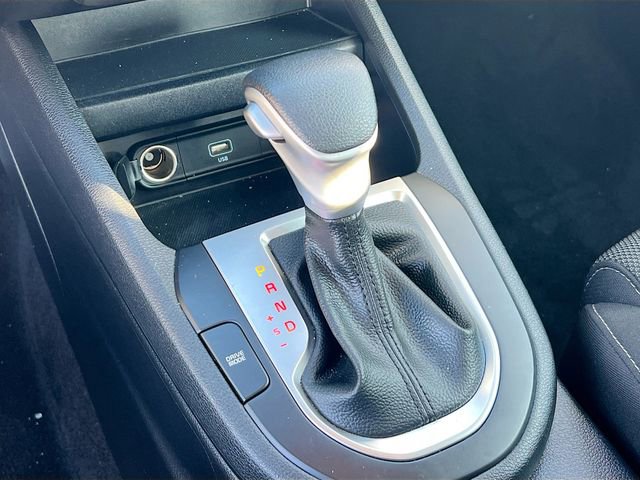 Used 2024 Kia Forte LXS w/ LXS Technology Package FWD image 15