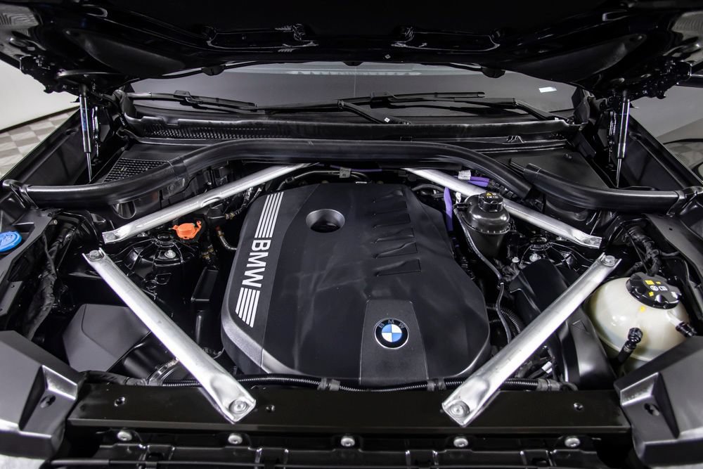 Used 2025 BMW X5 sDrive40i w/ M Sport Package RWD image 48
