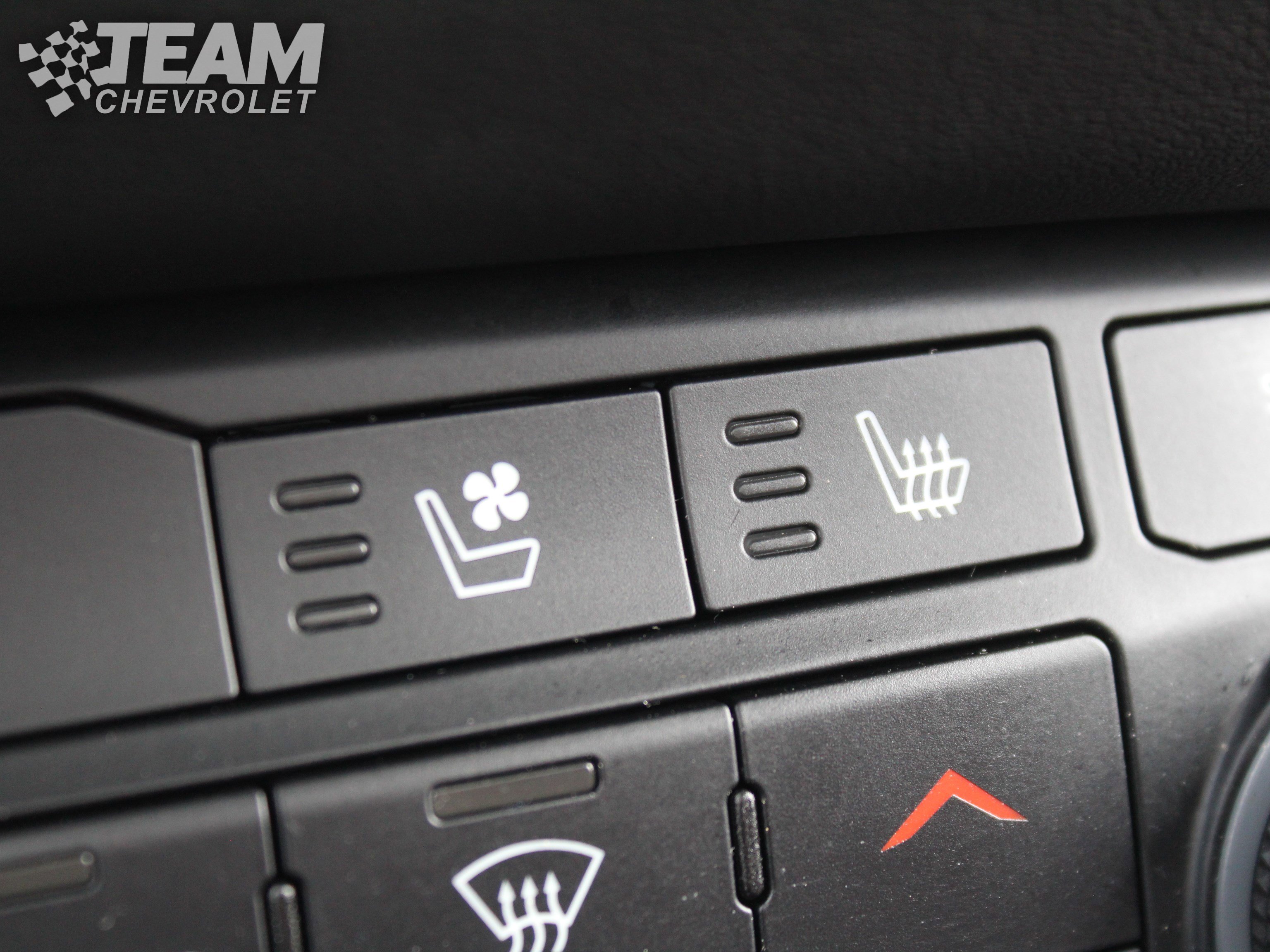 Used 2023 Dodge Durango R/T AWD/4WD image 18