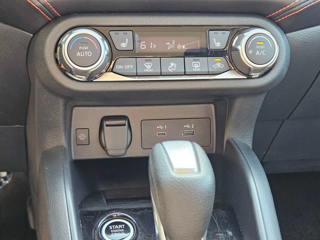Used 2024 Nissan Versa SR FWD image 16