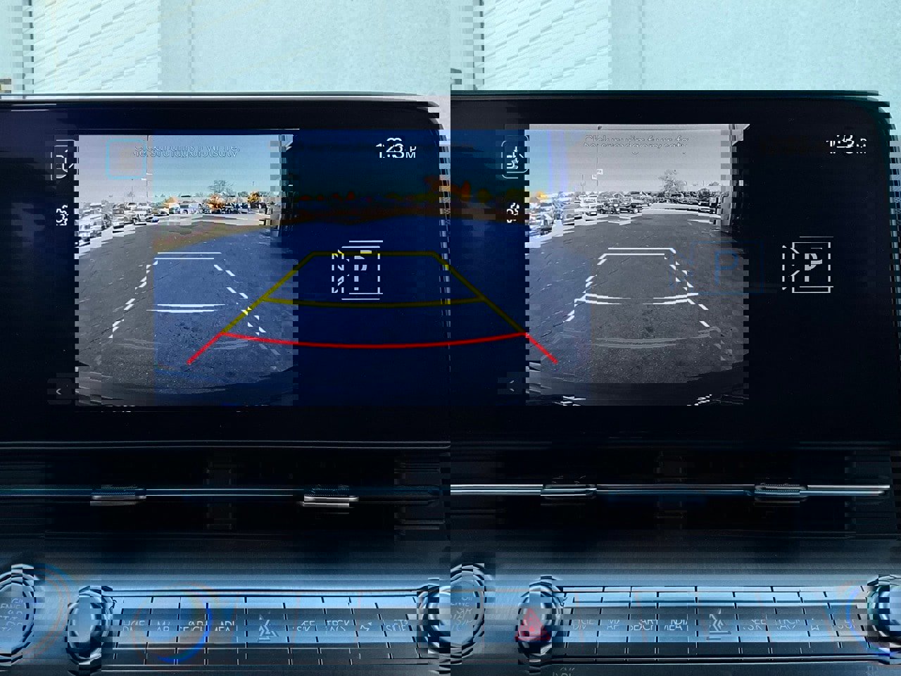 Used 2025 Hyundai Kona SEL image 32