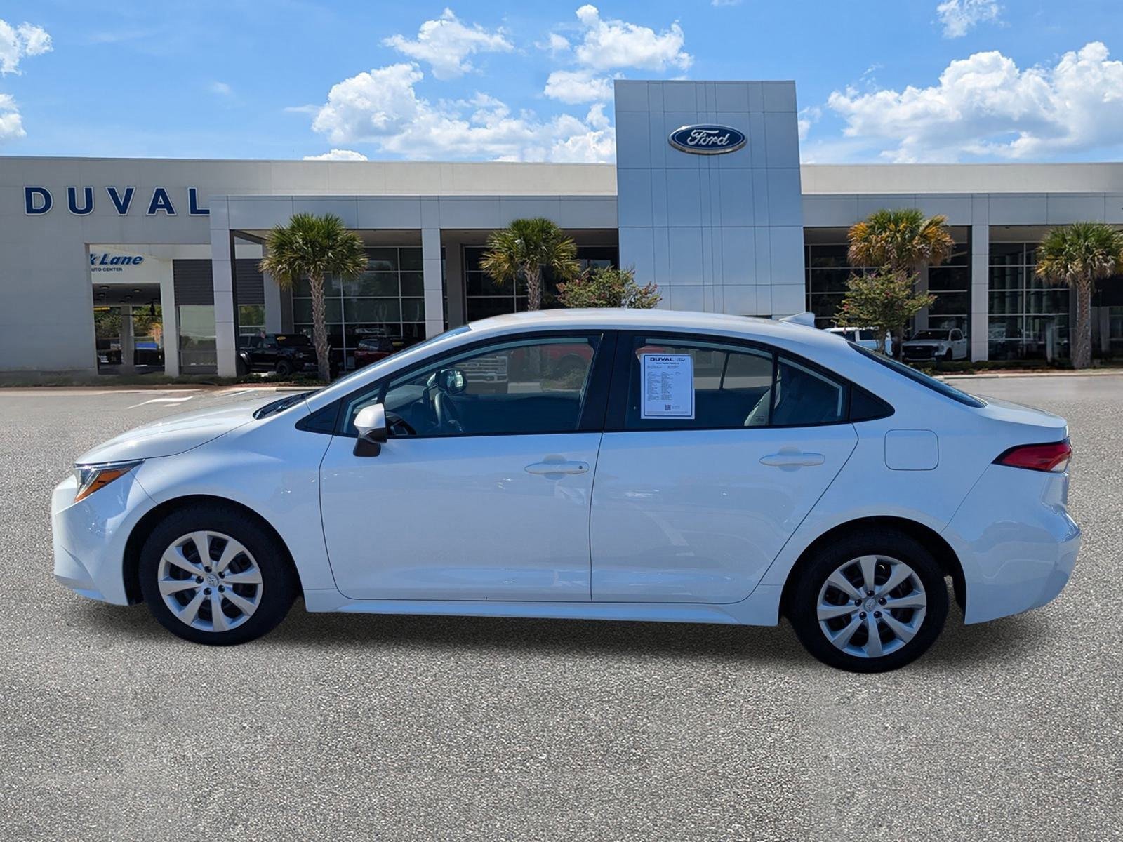 Used 2024 Toyota Corolla LE image 7