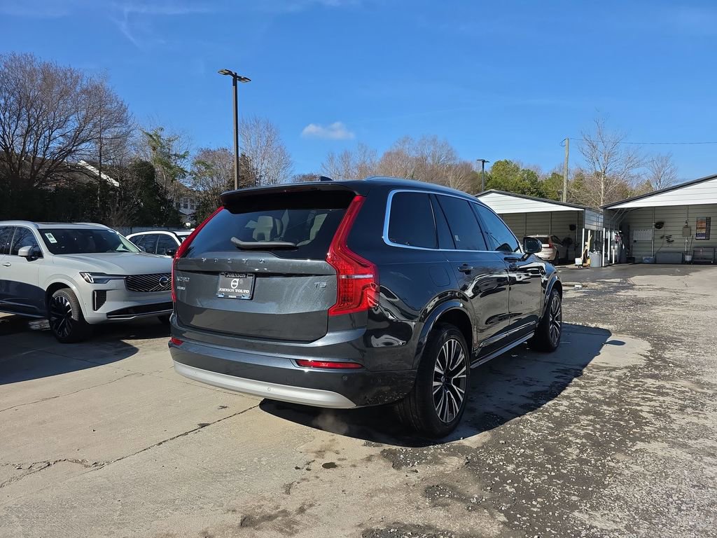 Used 2022 Volvo XC90 T5 Momentum w/ Advanced Package image 16