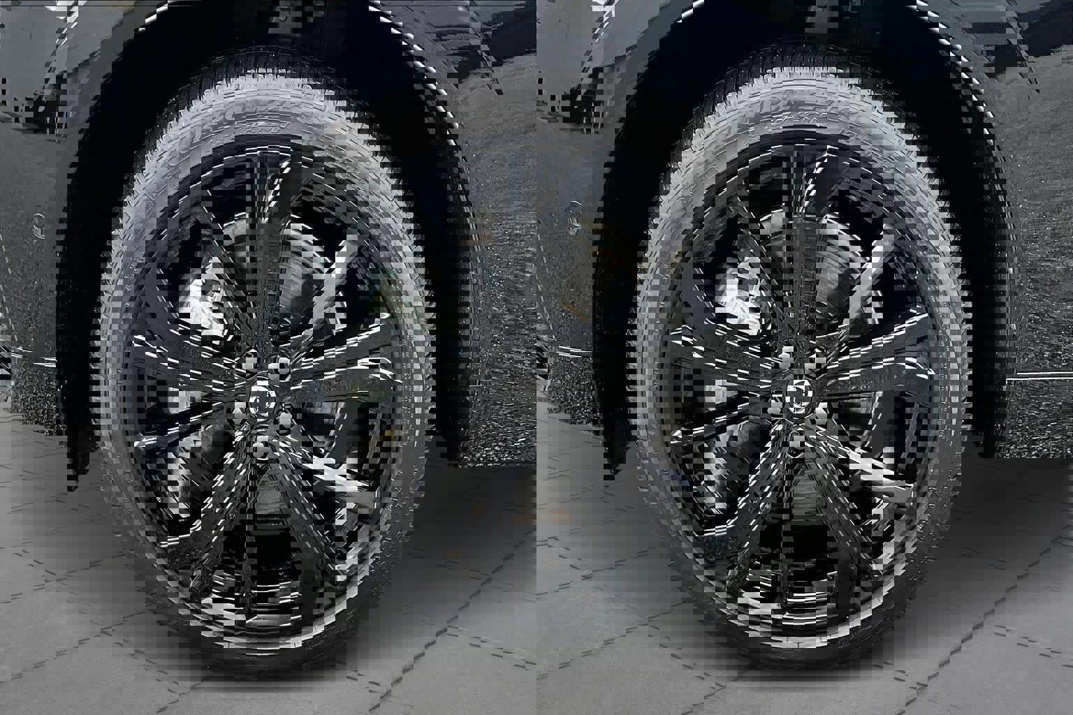 Used 2024 Volvo XC60 T8 Ultimate image 10