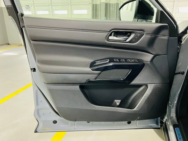 New 2026 Nissan Pathfinder Platinum image 26