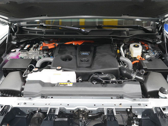 Used 2026 Toyota Sequoia Platinum AWD/4WD image 34