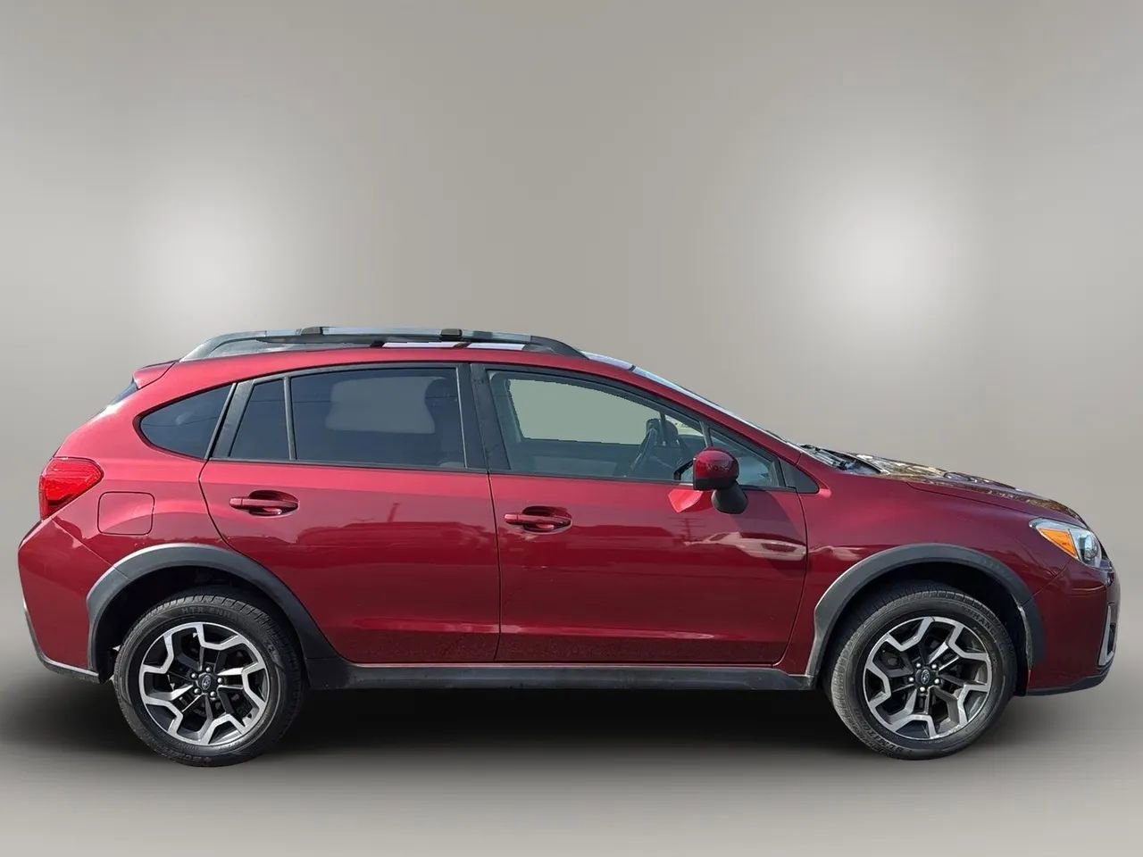 Used 2017 Subaru Crosstrek 2.0i Premium image 6