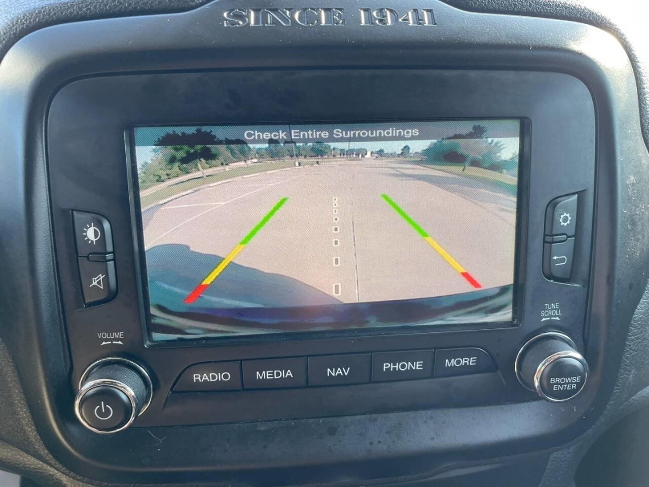 Used 2016 Jeep Renegade Trailhawk image 21