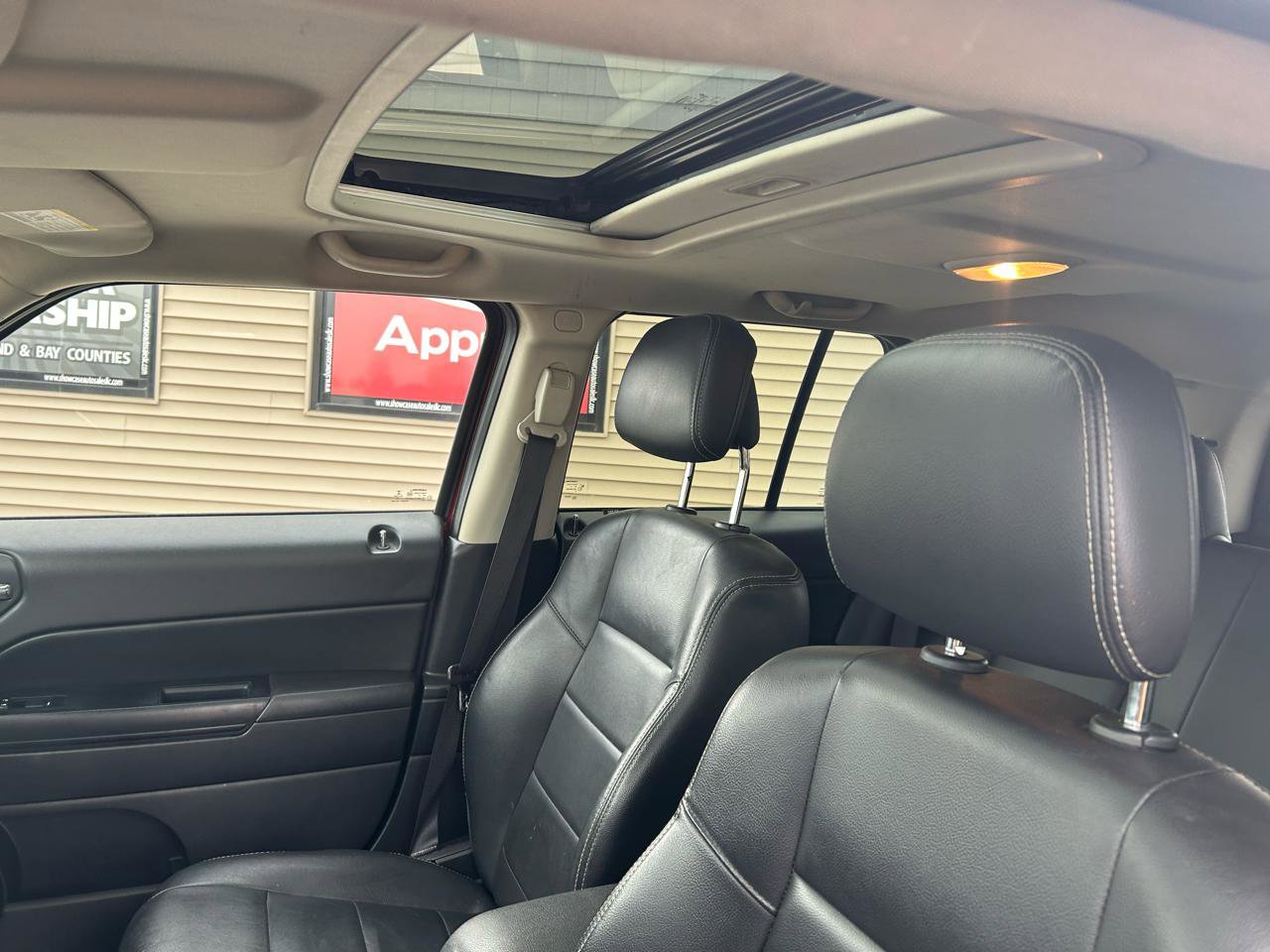 Used 2016 Jeep Patriot High Altitude image 18