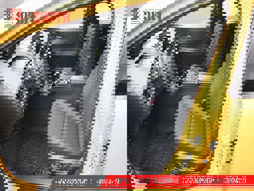 New 2026 Toyota Prius Plug-In Hybrid image 9