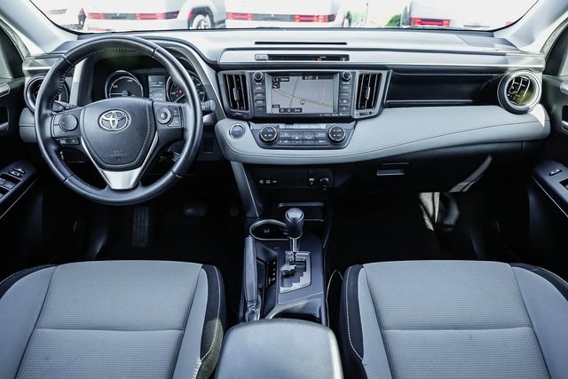 Used 2016 Toyota RAV4 XLE AWD/4WD image 12