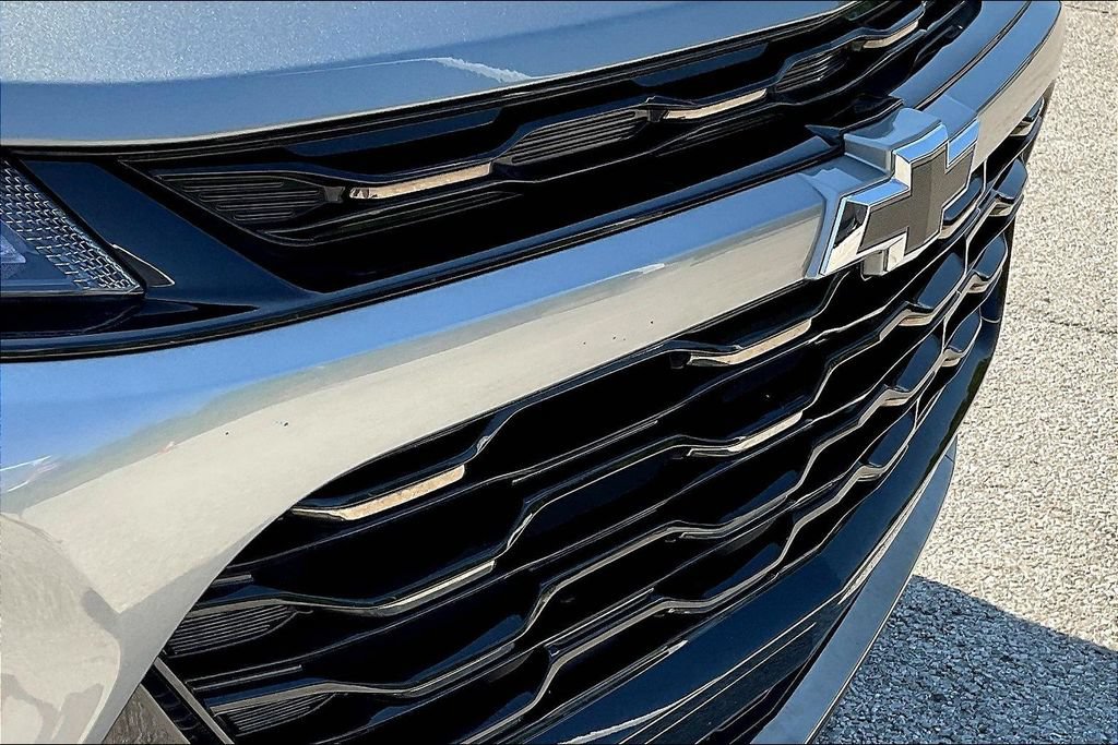 Used 2025 Chevrolet Trax ACTIV FWD image 25