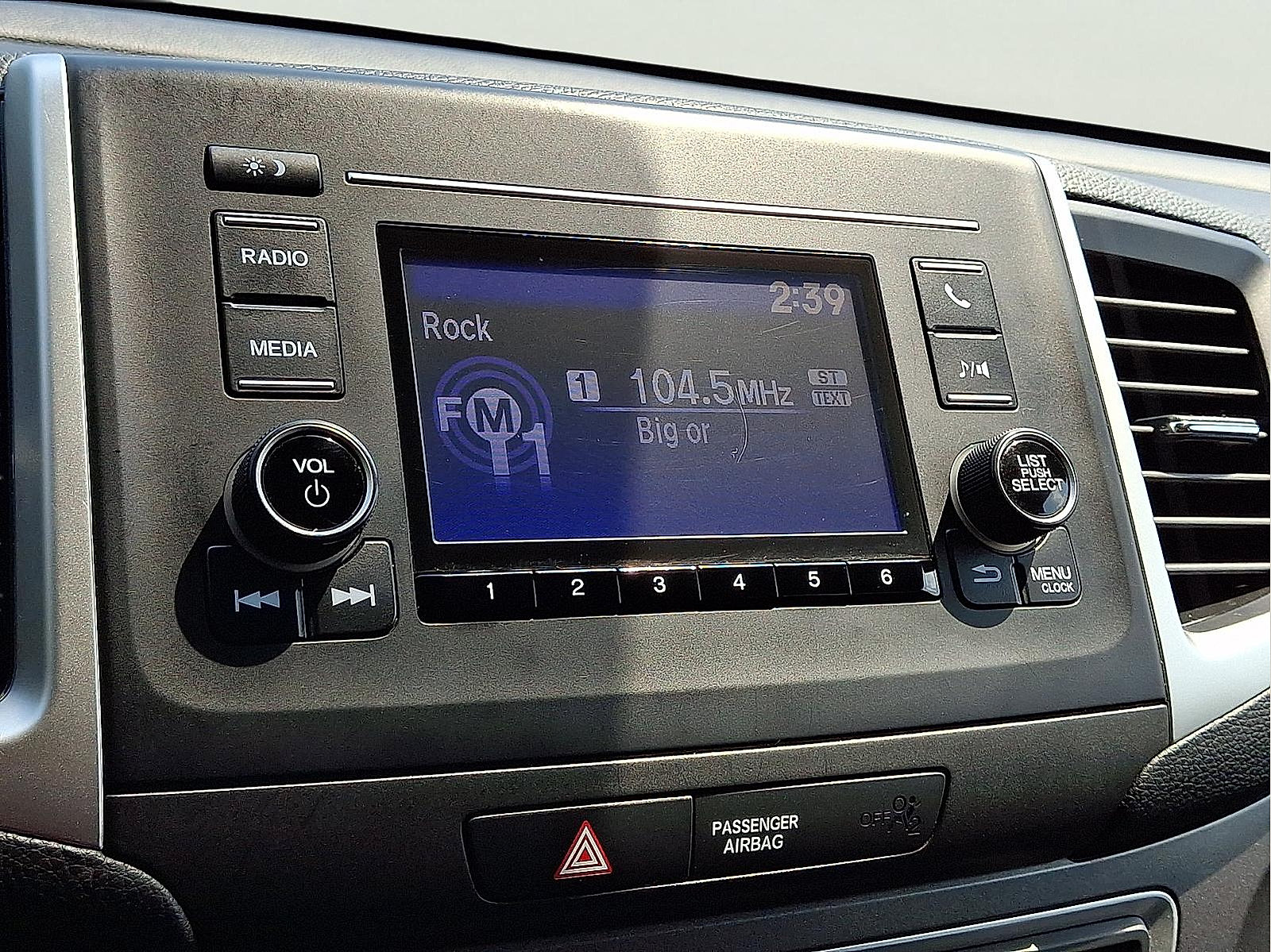 Used 2017 Honda Pilot LX image 14