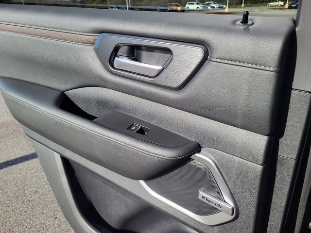 New 2026 Nissan Armada Platinum Reserve image 19