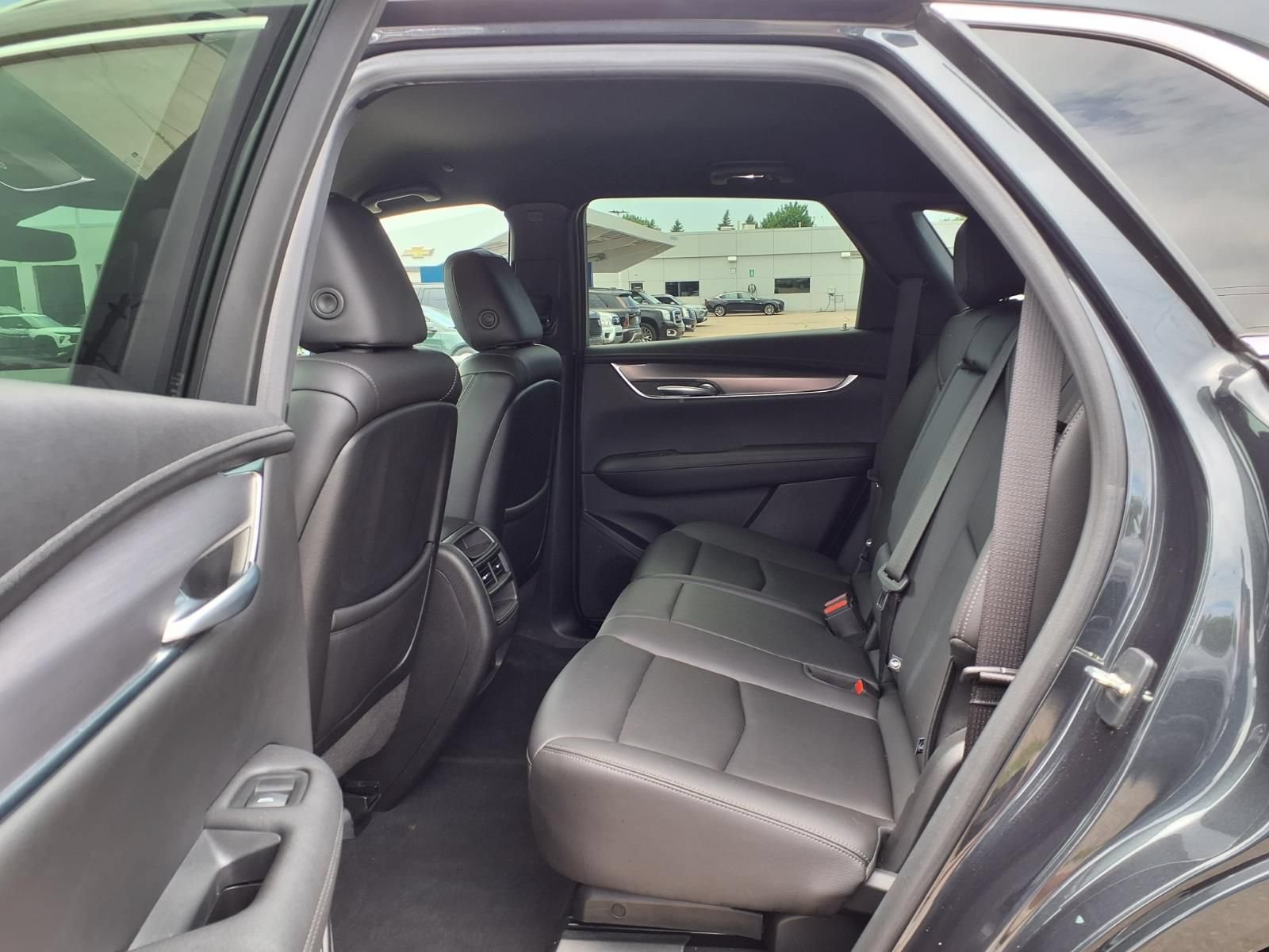 Certified 2023 Cadillac XT5 Luxury AWD/4WD image 12