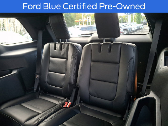 Used 2018 Ford Explorer XLT w/ Equipment Group 202A AWD/4WD image 13