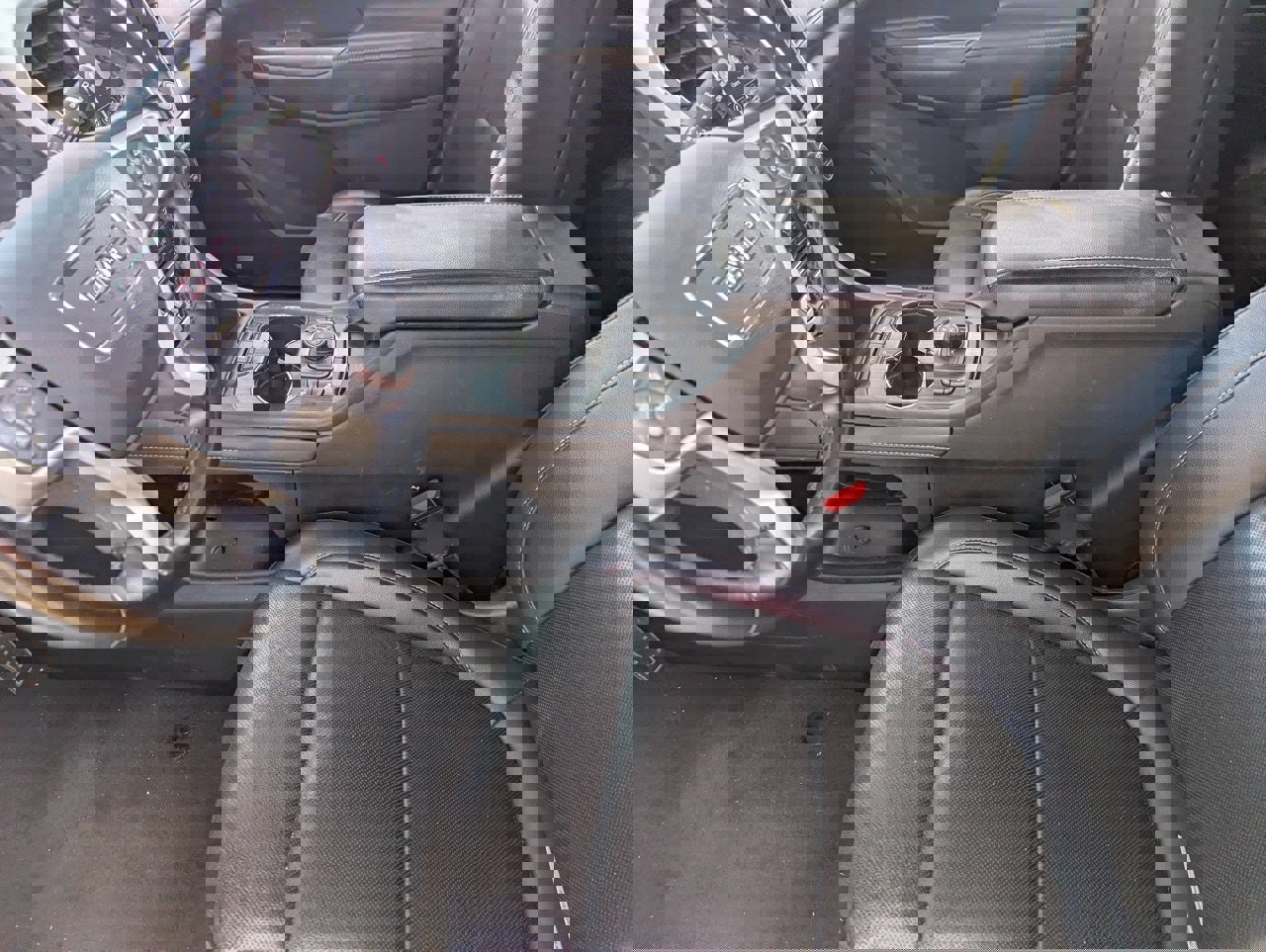 Used 2023 GMC Acadia SLT image 21