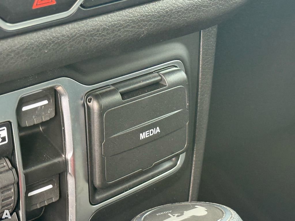 Used 2025 Jeep Wrangler Willys image 23