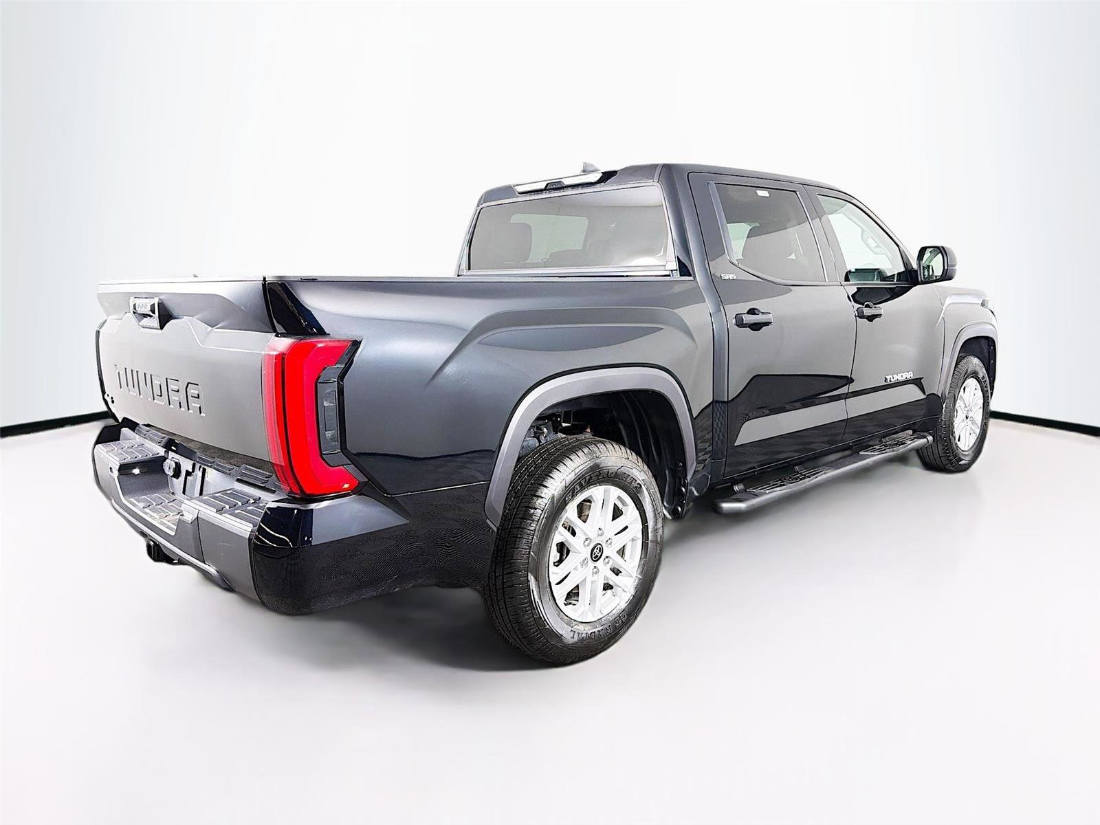 Used 2024 Toyota Tundra SR5 AWD/4WD image 7