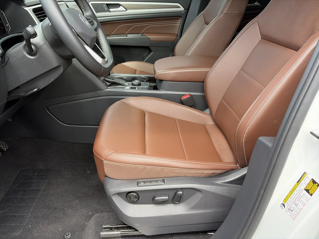 Certified 2023 Volkswagen Atlas SEL AWD/4WD image 17