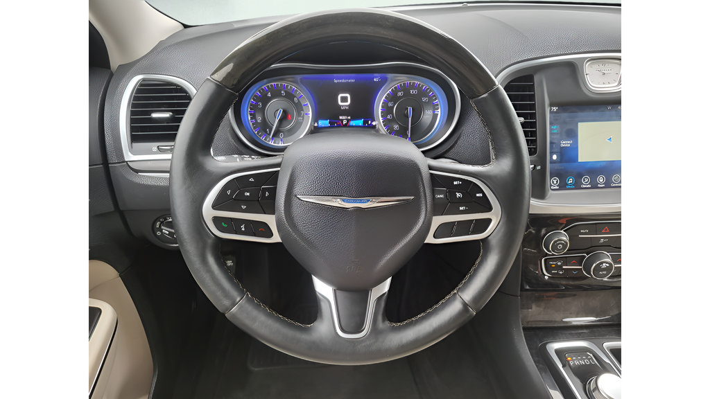 Used 2017 Chrysler 300 C AWD/4WD image 11