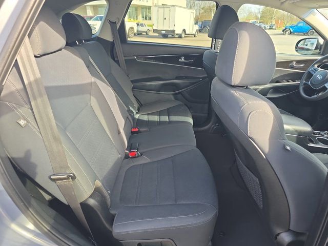 Used 2020 Kia Sorento LX image 13