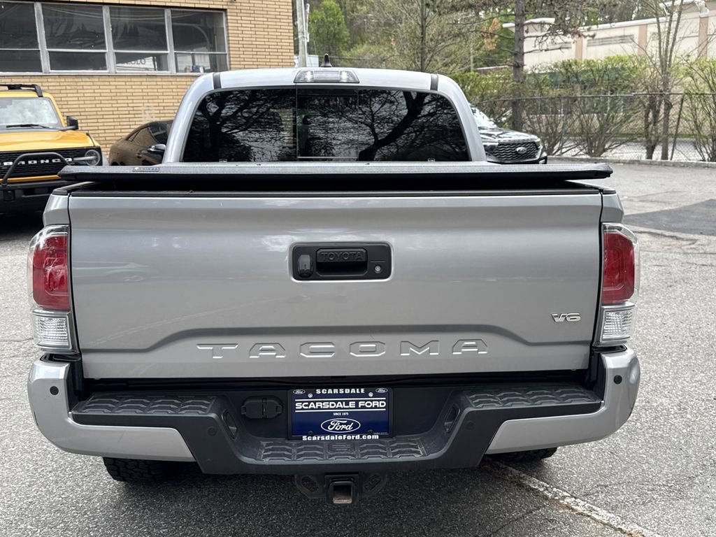 Used 2020 Toyota Tacoma TRD Off-Road w/ Technology Package AWD/4WD image 5