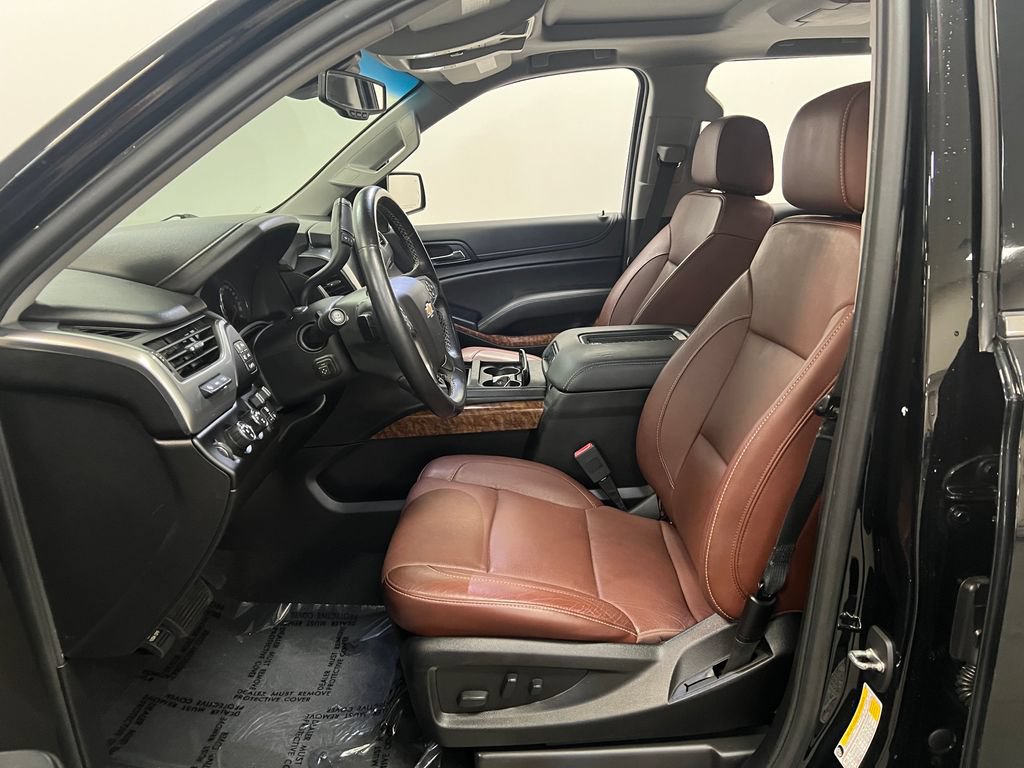 Used 2019 Chevrolet Tahoe Premier w/ Premier Plus Edition AWD/4WD image 11