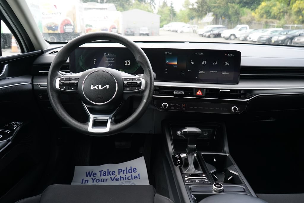 Used 2025 Kia K5 LXS FWD image 10