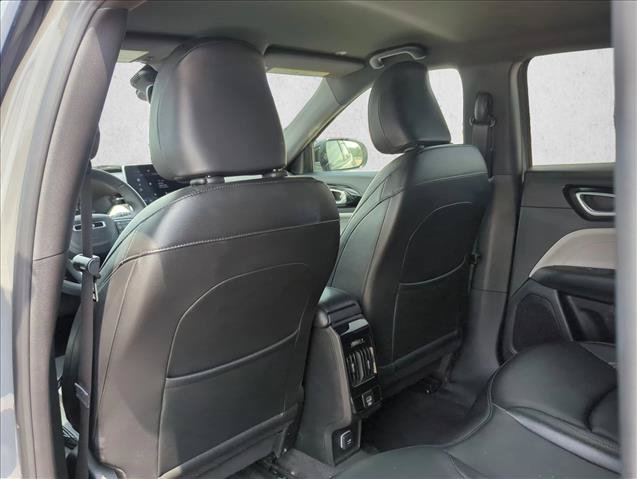 Used 2024 Jeep Compass Limited AWD/4WD image 16