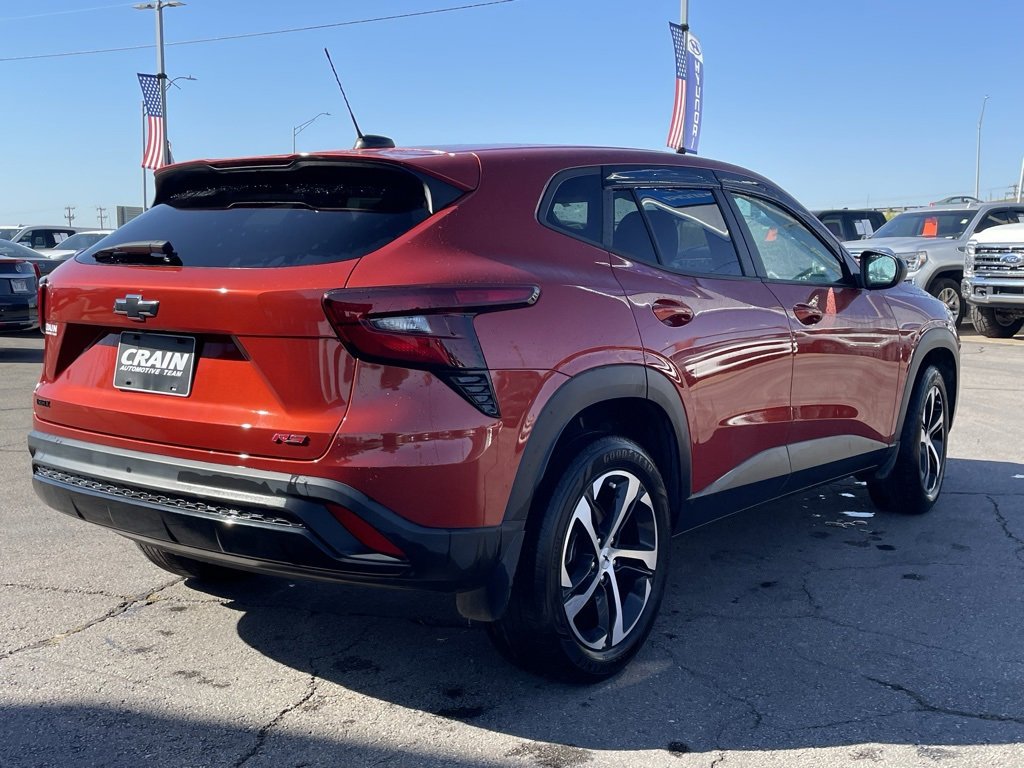 Used 2024 Chevrolet Trax RS image 8