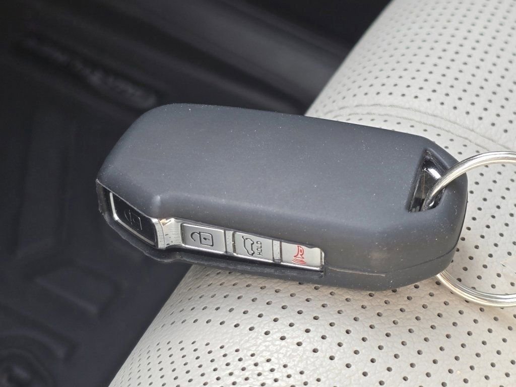 Used 2022 Kia Telluride SX w/ Towing Package image 34
