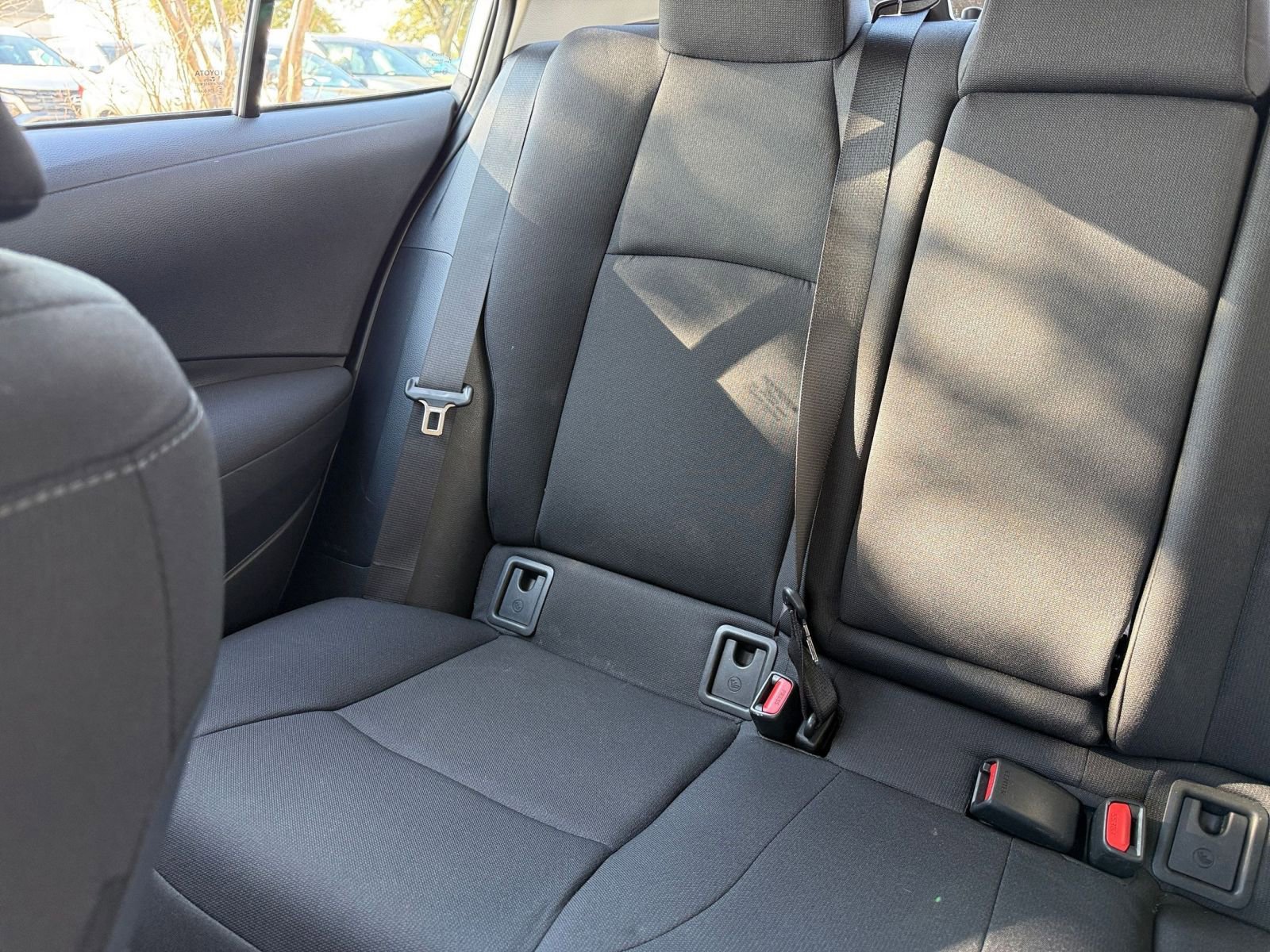 Used 2025 Toyota Corolla LE image 39