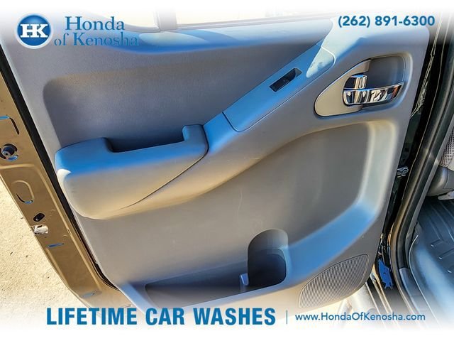 Used 2018 Nissan Frontier SV AWD/4WD image 19