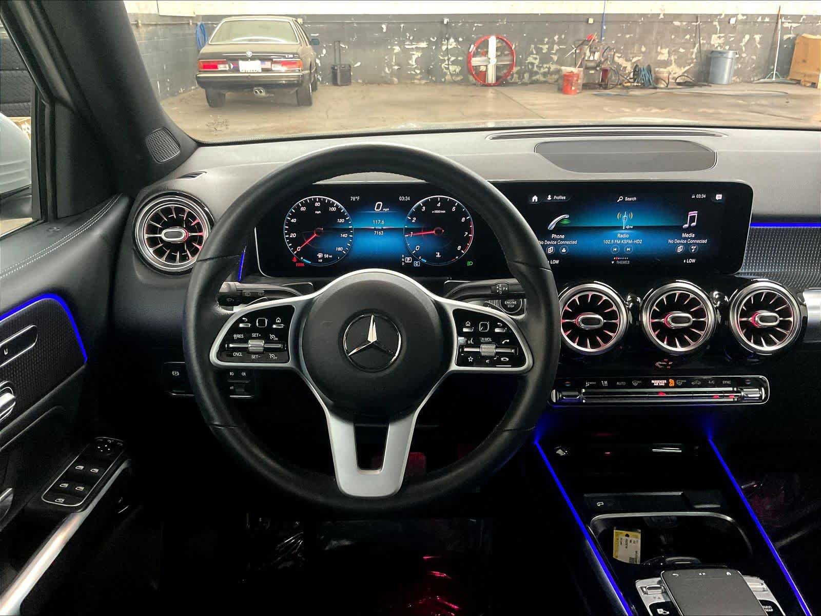 Used 2020 Mercedes-Benz GLB 250 4MATIC image 7
